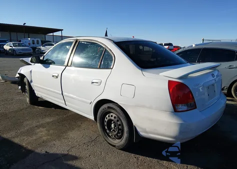 2002 Hyundai Elantra Gls z USA, uszkodzony, nr VIN KMHDN45D72U268461
